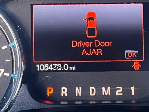 Used 2013 Ford F150 XLT w/ XLT Chrome Pkg image 14