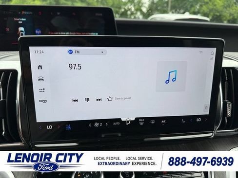 Used 2026 Ford Expedition Platinum w/ Platinum Ultimate Package AWD/4WD image 23
