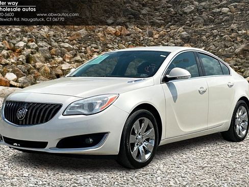 Used 2015 Buick Regal AWD image 1