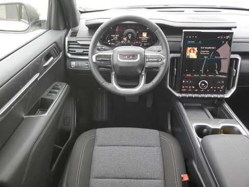 New 2025 GMC Acadia Elevation image 18