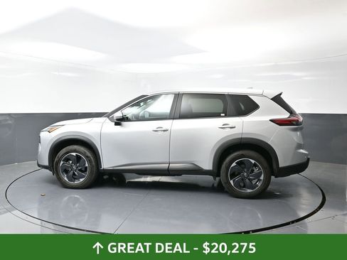 Used 2024 Nissan Rogue SV image 12