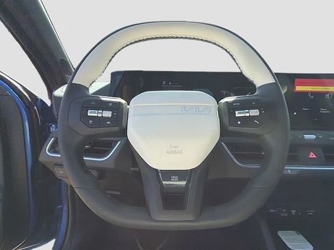 New 2026 Kia K4 EX FWD image 11