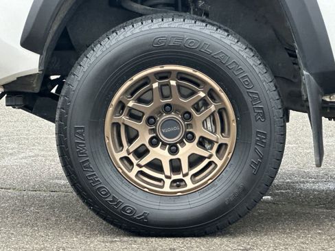 Certified 2023 Toyota Tacoma 4x4 Double Cab image 30