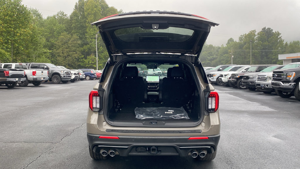 New 2026 Ford Explorer ST w/ Sun And Sound Package AWD/4WD image 19