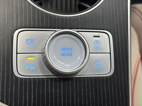 Used 2025 Genesis GV80 3.5T AWD/4WD image 34