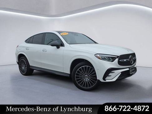 Used 2024 Mercedes-Benz GLC 300 4MATIC image 1