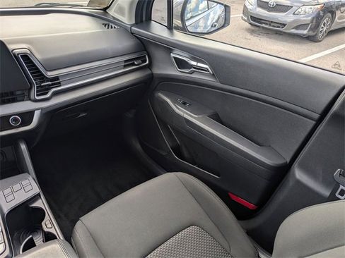 Certified 2024 Kia Sportage LX image 19