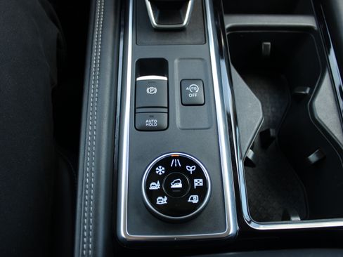 Certified 2023 Nissan Pathfinder Platinum AWD/4WD image 23
