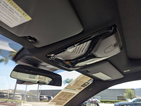 Used 2025 BMW 430i Coupe w/ M Sport Package image 28