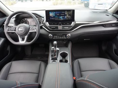 New 2026 Nissan Altima 2.5 SR FWD image 11