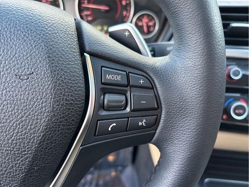 Used 2018 BMW 330i Sedan w/ Convenience Package image 22