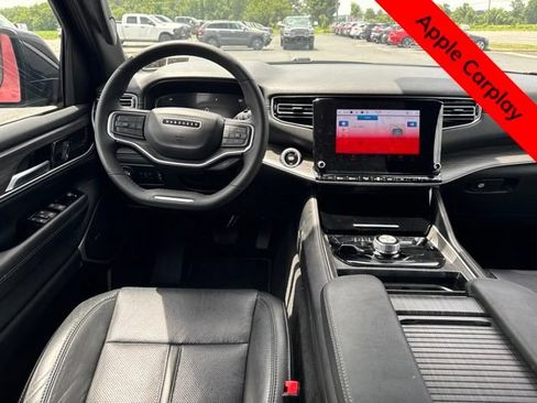 Used 2024 Jeep Wagoneer Series II AWD/4WD image 3
