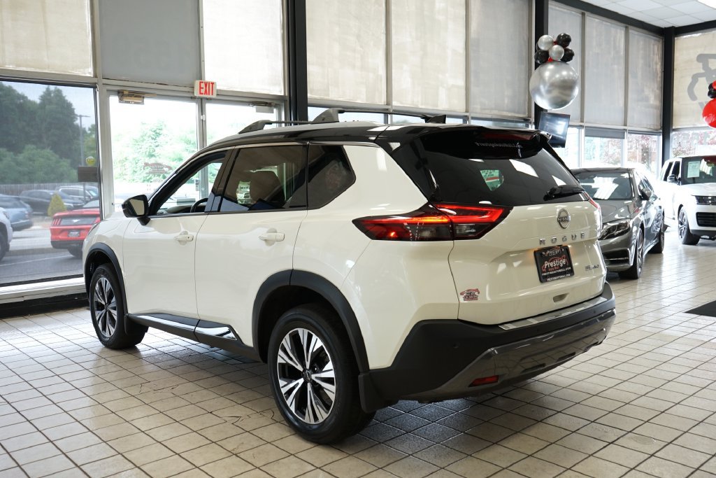 Used 2023 Nissan Rogue SL AWD/4WD image 4
