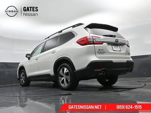 Used 2025 Subaru Ascent Premium AWD/4WD image 44