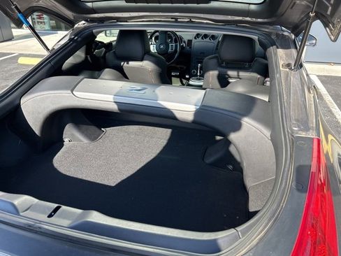 Used 2008 Nissan 350Z Touring image 12