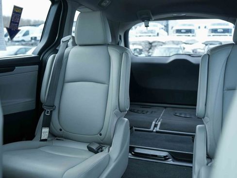 Used 2019 Honda Odyssey EX-L image 42