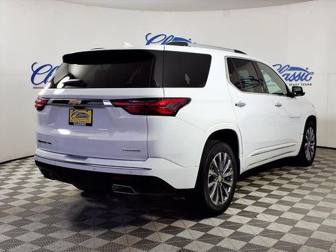 Used 2022 Chevrolet Traverse Premier image 6