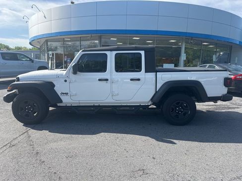 Used 2023 Jeep Gladiator Sport AWD/4WD image 8
