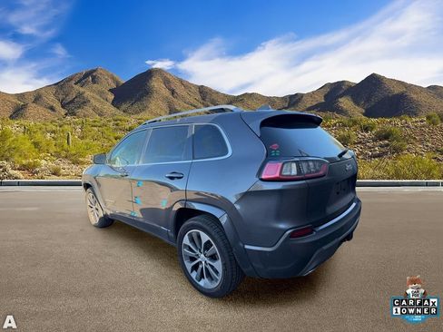 Used 2019 Jeep Cherokee Overland w/ Technology Group FWD image 3