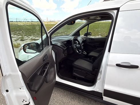 Used 2020 Ford Transit Connect XL FWD image 14