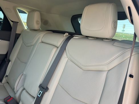 Used 2019 Cadillac XT5 Luxury image 19