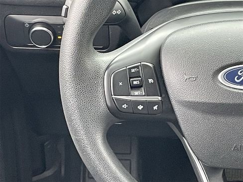 Used 2022 Ford Escape SE image 19