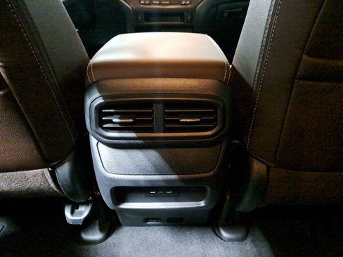 Certified 2025 Honda Passport EX-L image 15