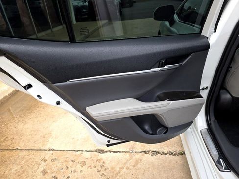 Used 2021 Toyota Camry XSE w/ Navigation Package image 24