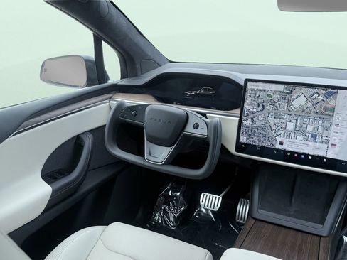 Used 2022 Tesla Model X AWD/4WD image 64