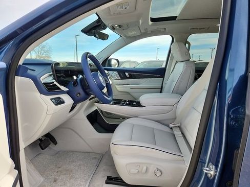 New 2026 Buick Enclave Avenir w/ Super Cruise Package image 9