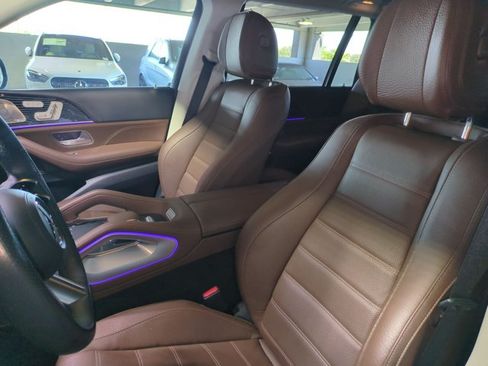 Used 2024 Mercedes-Benz GLS 580 4MATIC image 18
