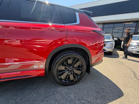 New 2026 Mitsubishi Outlander AWD image 5