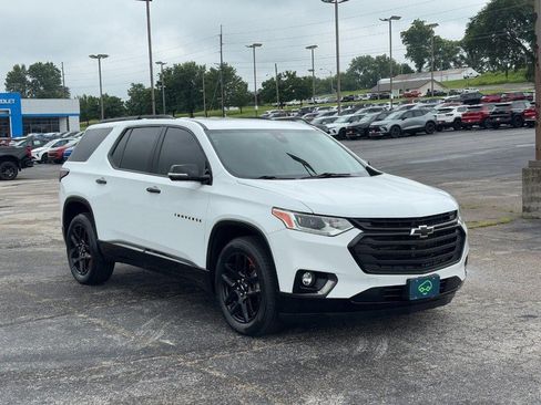 Certified 2019 Chevrolet Traverse Premier w/ Redline Edition AWD/4WD image 7