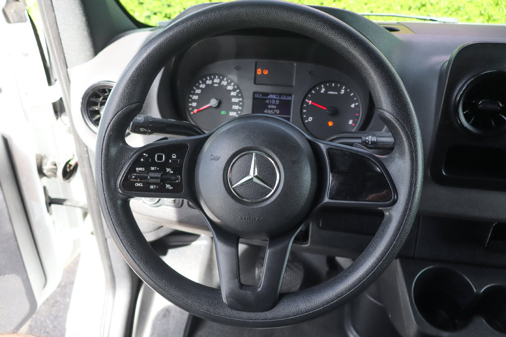 Used 2023 Mercedes-Benz Sprinter 2500 image 22