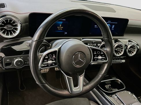 Used 2023 Mercedes-Benz CLA 250 4MATIC image 18