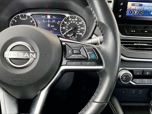 Used 2023 Nissan Altima 2.5 SV w/ SV Premium Package image 25