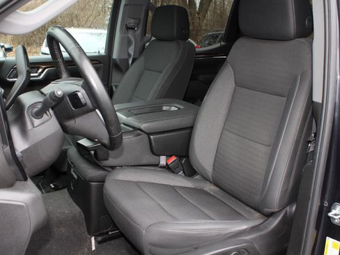 Used 2025 GMC Sierra 1500 Elevation image 17