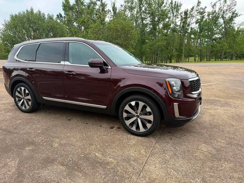 Used 2022 Kia Telluride EX w/ EX Premium Package AWD/4WD image 5