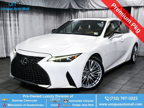 Used 2022 Lexus IS 300 AWD w/ Premium Package image 1