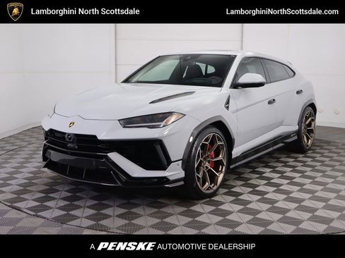 Used 2023 Lamborghini Urus Performante image 1