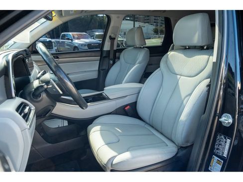 Used 2022 Hyundai Palisade SEL w/ 8P Bench Seat Package AWD/4WD image 12