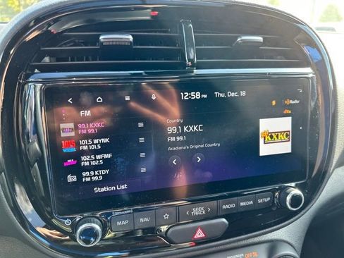 Used 2023 Kia Soul EX image 27