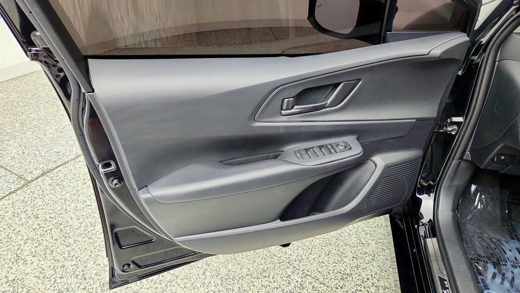 Used 2024 Toyota Prius Prime FWD image 10