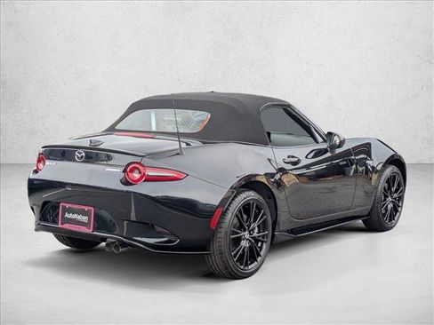 New 2026 MAZDA MX-5 Miata Club w/ Appearance Package RWD image 2