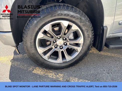 Used 2023 Chevrolet Silverado 1500 High Country w/ LPO, Dark Essentials Package AWD/4WD image 18