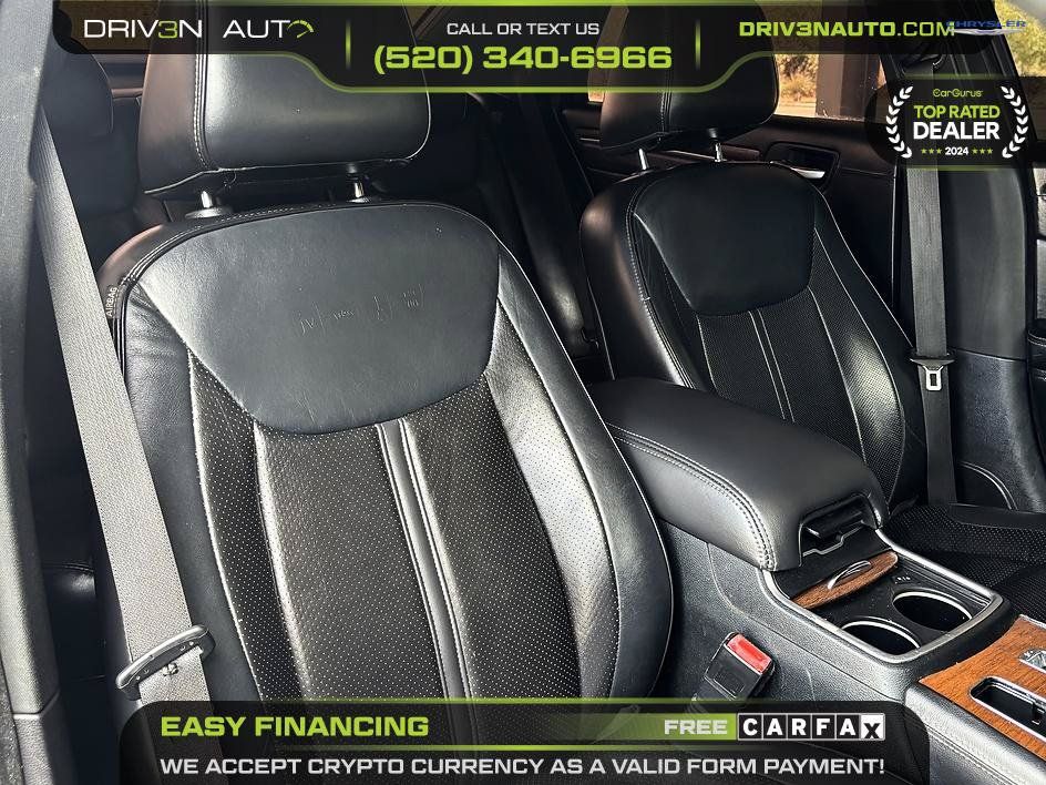 Used 2013 Chrysler 300 C w/ Light Group RWD image 16