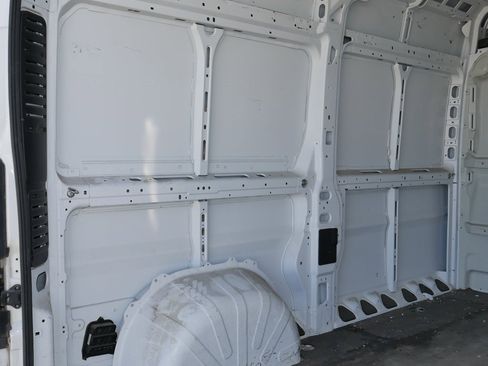 Used 2017 RAM ProMaster 2500 image 12