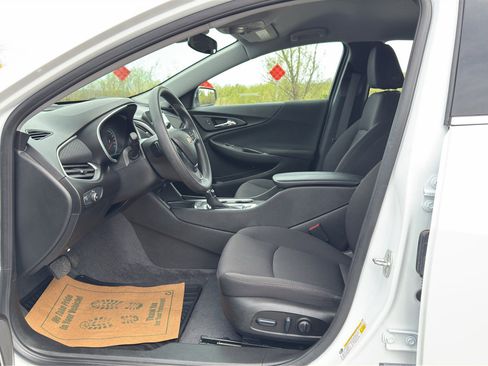 Used 2024 Chevrolet Malibu LT FWD image 13