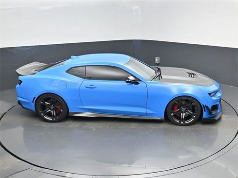 Used 2022 Chevrolet Camaro SS image 36