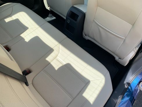 Used 2017 Volkswagen Jetta SE FWD image 35